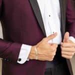 Tuxedo rojo vino