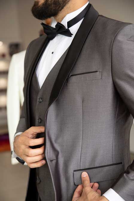 Tuxedo gris oscuro